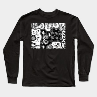 BATIK Paisley Bison Pattern Long Sleeve T-Shirt